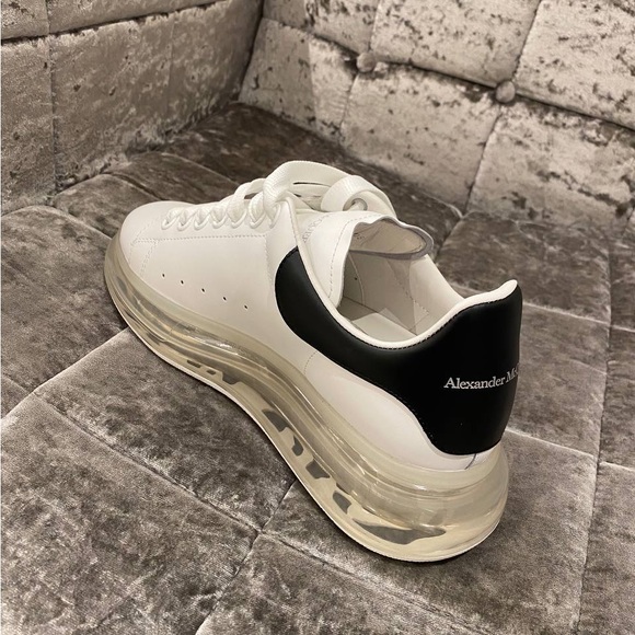ALEXANDER MCQUEEN
Runway Bubble Trainers - Picture 2 of 3